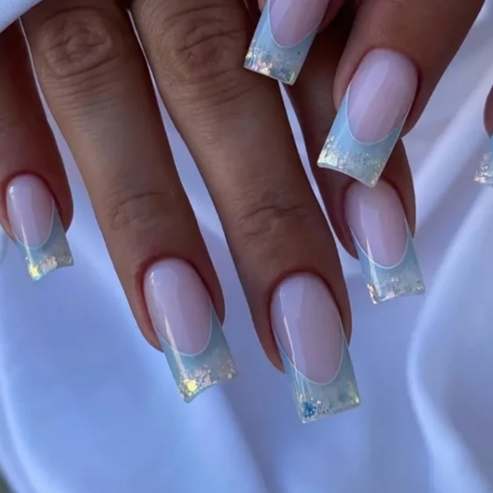 24 Pieces Fake  Press On Nails French Design